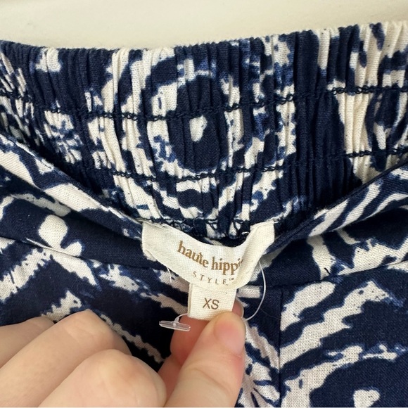 Haute Hippie | Blue and White Geometric Pull On Pants Size XS - Picture 4 of 5